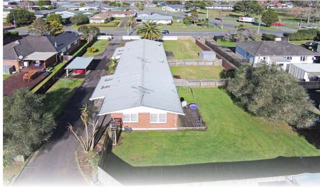 Secure  & Charming 2 BR Unit in Papakura