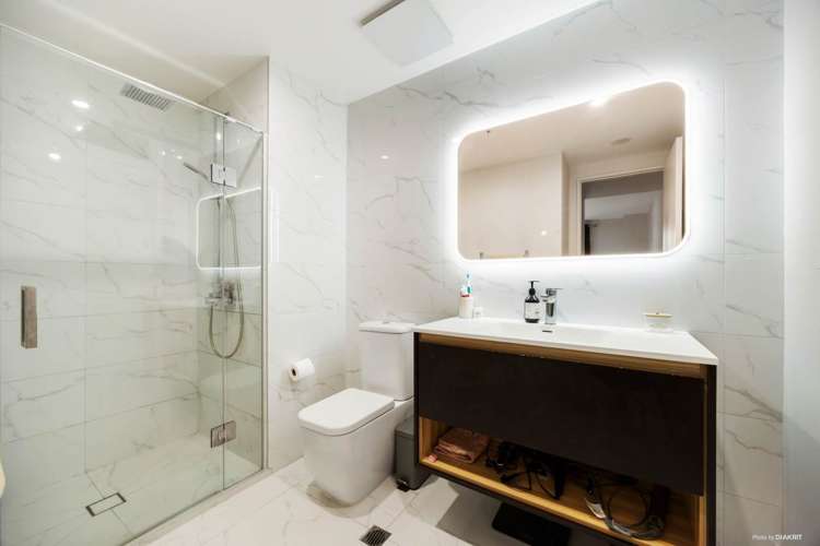 03/27g Enfield Street Mount Eden_10