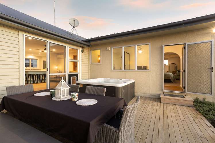 80 Robinson Road Rotoorangi_15