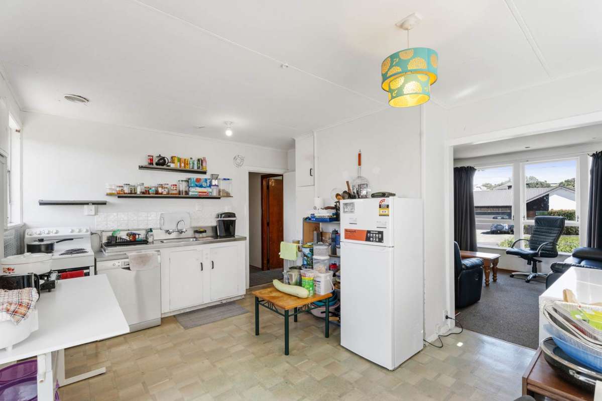 8 Clairville Crescent_2