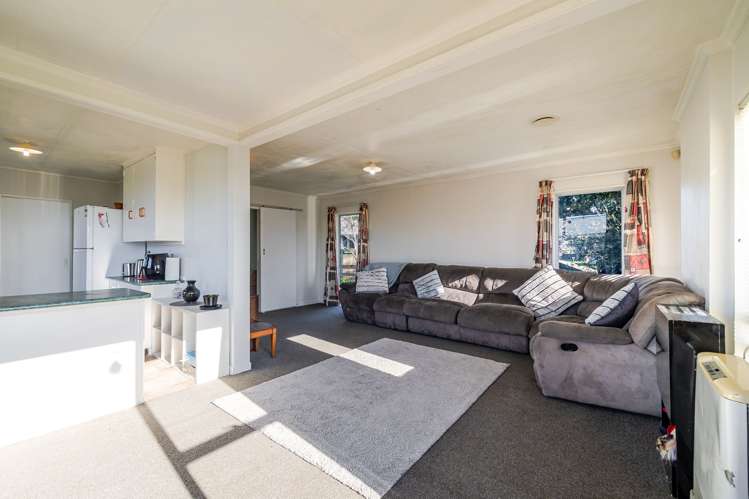 39 Robinson Crescent_2