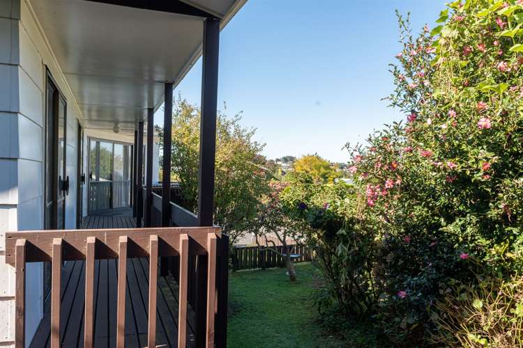 8 Robyn Place Dinsdale_8