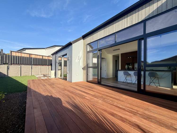411 Te Taruna Drive Milldale_22
