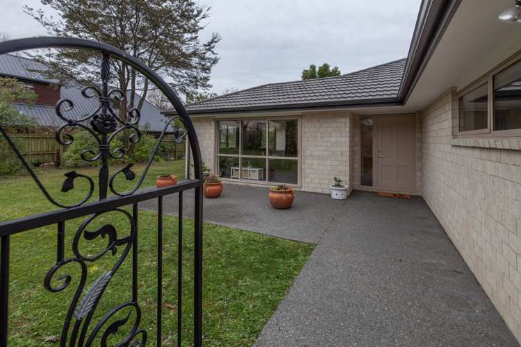 3 Pukeuri Lane Hillsborough_19