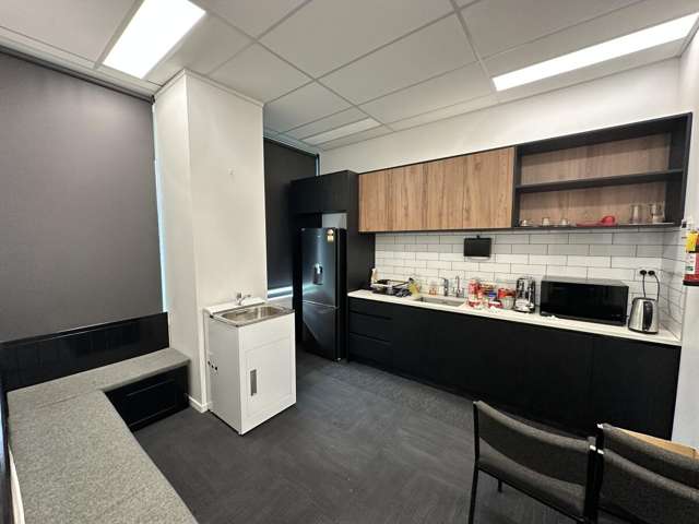 16/102C Hobsonville Road Hobsonville_3