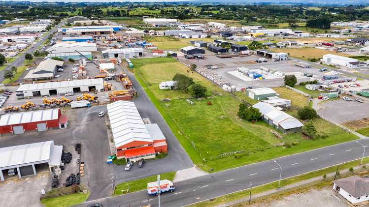 122 B and C Connett Road Bell Block_2