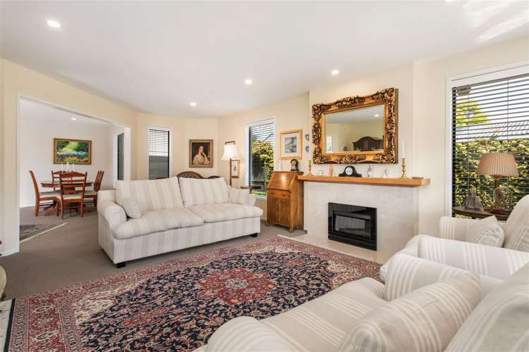 2/124 Leinster Road Merivale_6