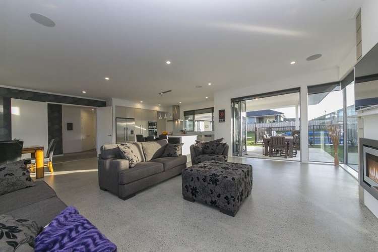 67 Pohutukawa Parade Riverhead_1