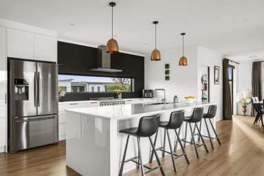 42 Alan Livingston Drive_3