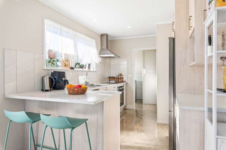 44 & 44A Kelvin Road Papakura_6