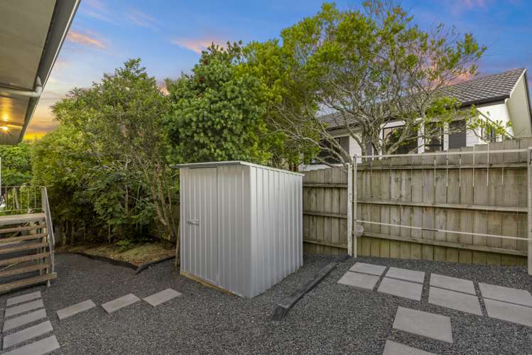 52 Solar Road Glen Eden_30
