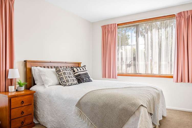 11a Woodstock Place Russley_12