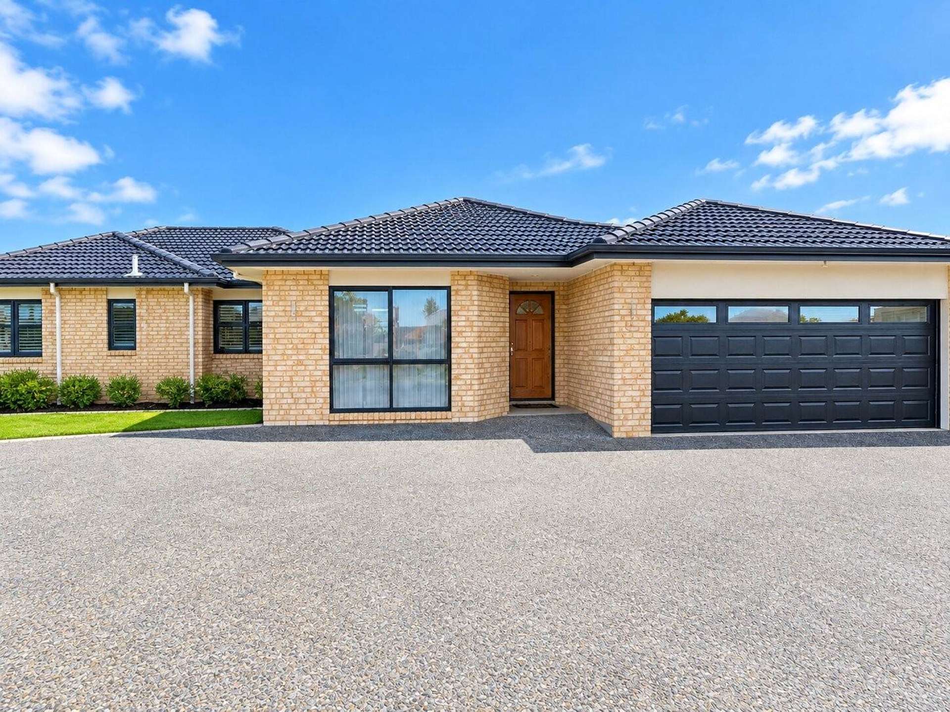 17 Capistrano Mews Goodwood Heights_0