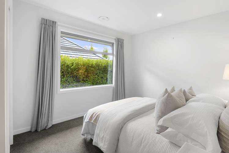 585 Madras Street Saint Albans_16