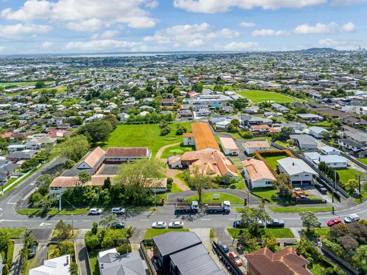 29, 33, and 37 Heaphy Street Blockhouse Bay_9