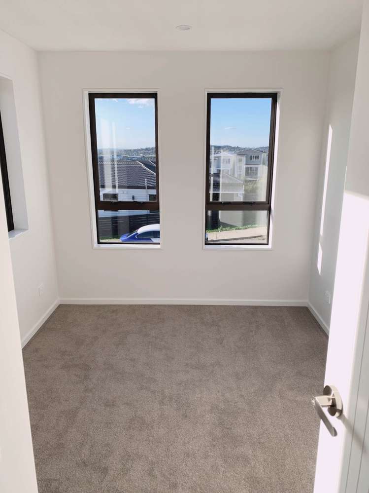 5 Puhakehake Place Flat Bush_9