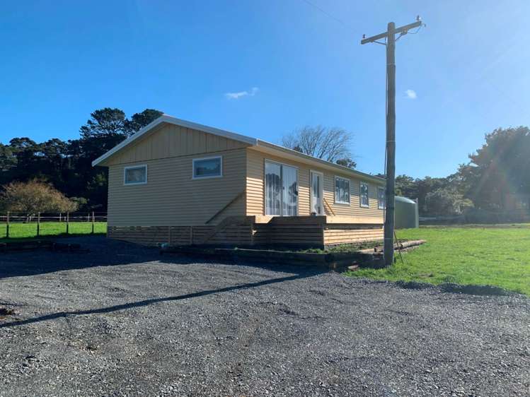 98a Muriwai Road_0