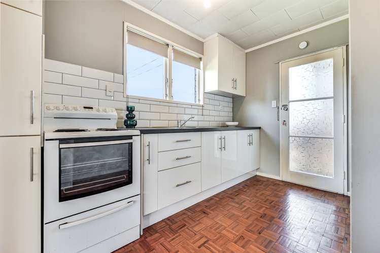 13a Lewis Street Glenview_2