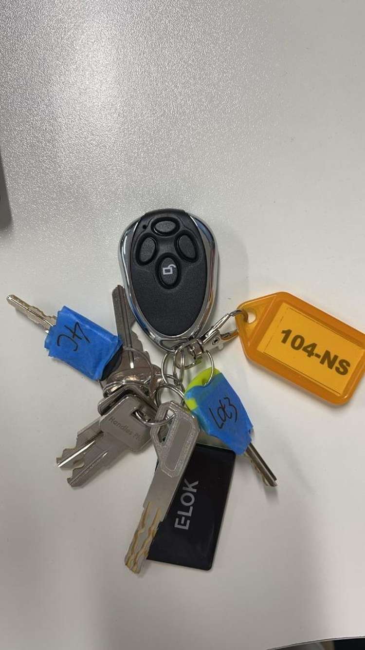 4C Roberts Road 1802_25