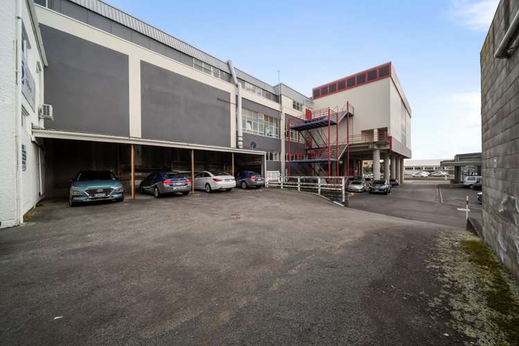 127 Devon Street East New Plymouth_8