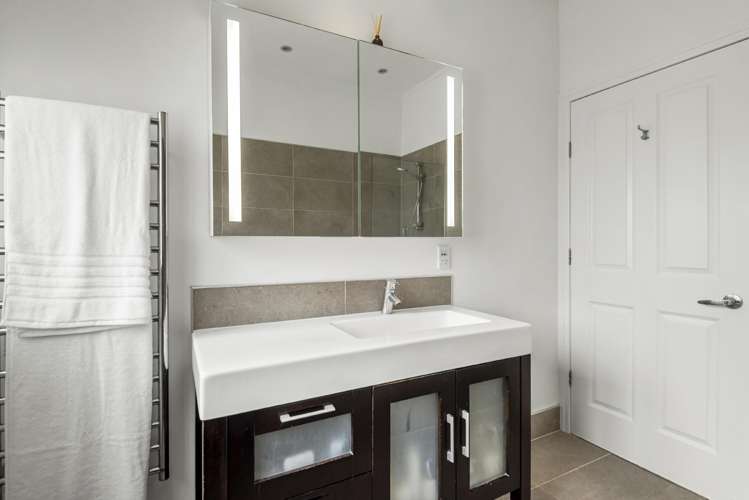 64 Lloyd Avenue Mt Albert_23