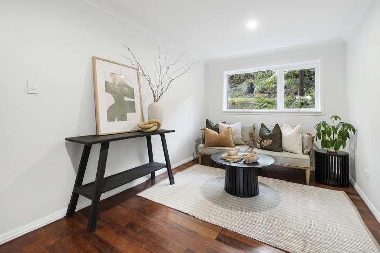 208 Forest Hill Road Waiatarua_19