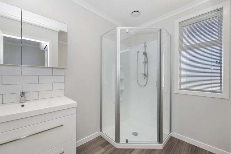 2/120 Horsham Downs Road 2612_10