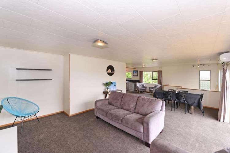 1/12 Farnham Drive Richmond_4