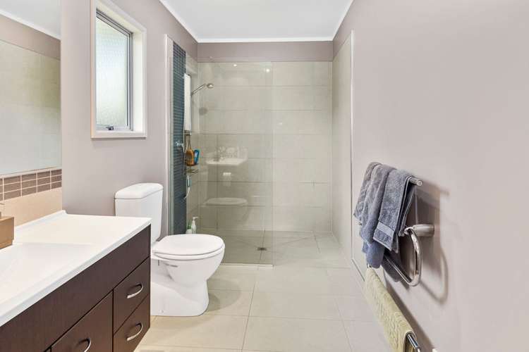 6 Goldfinch Place Welcome Bay_10