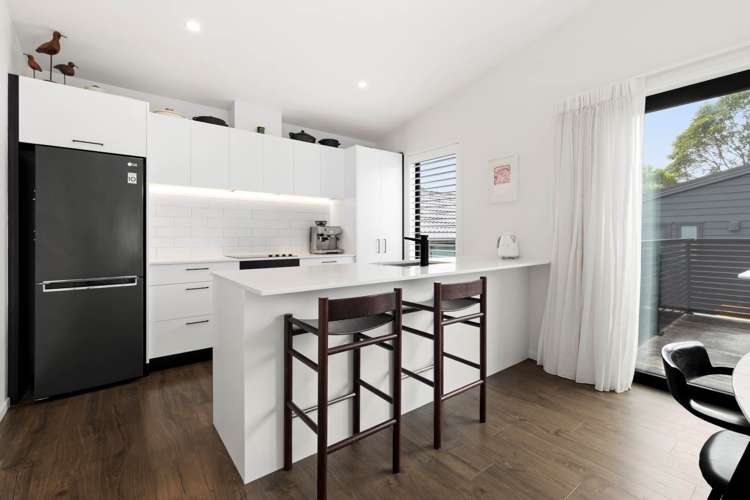 9b William Bayes Place Red Beach_8