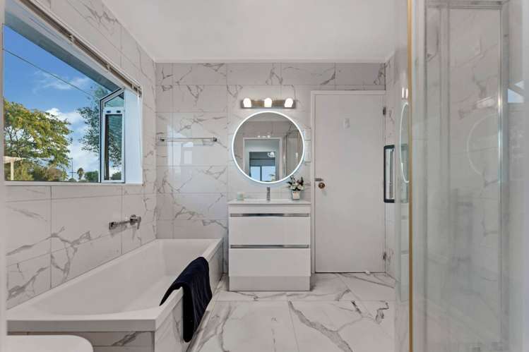 174 Burswood Drive Pakuranga Heights_15