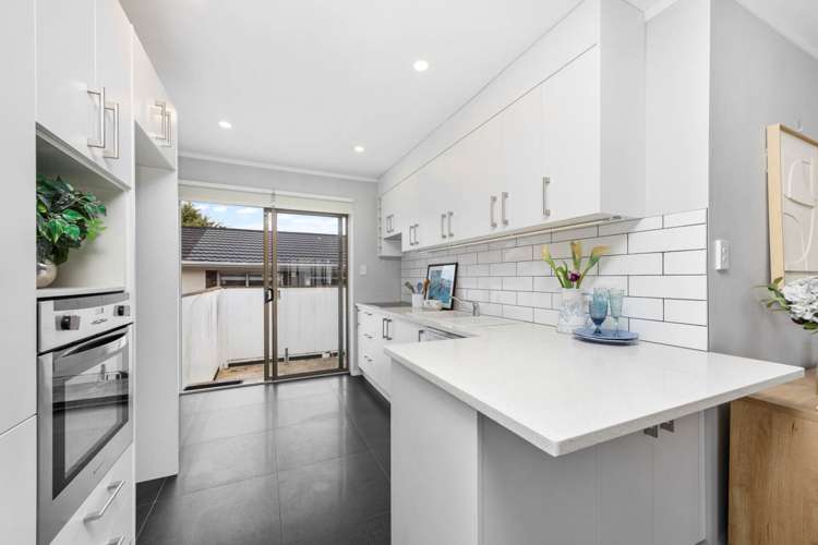 4/57 Moana Avenue One Tree Hill_11