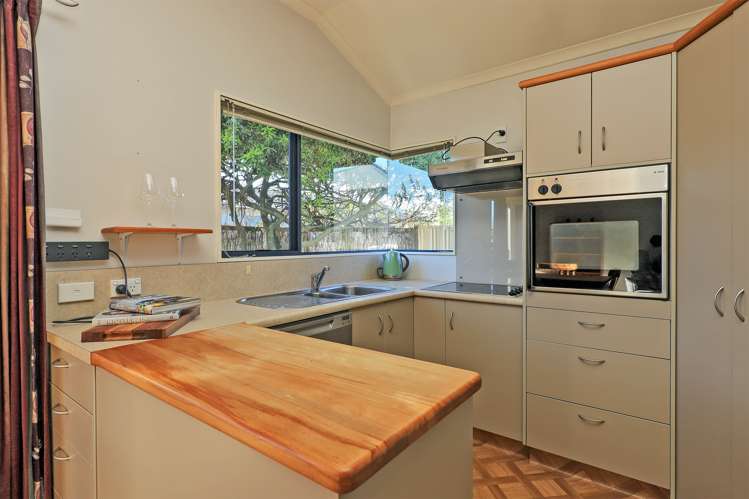 502b Lyndon Road East Hastings_7