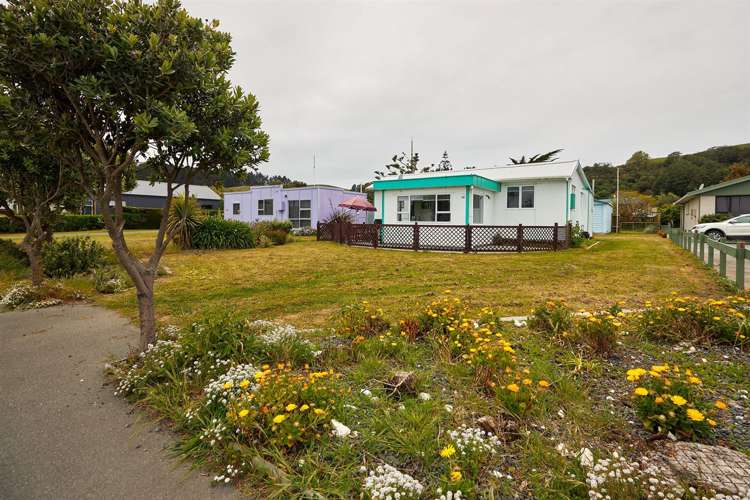 99 South Bay Parade Kaikoura_34