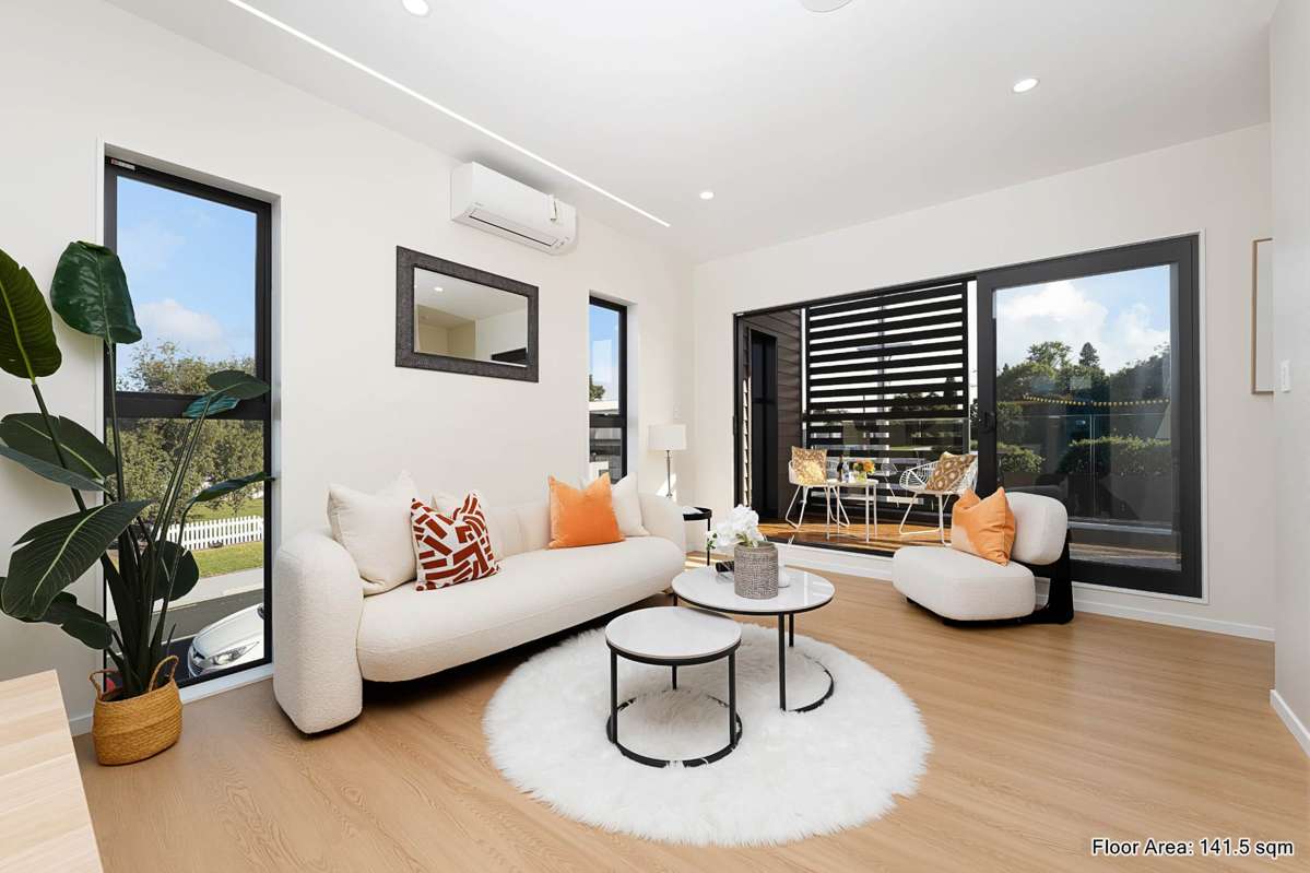 1, 2, 8/14 Woodford Avenue_0