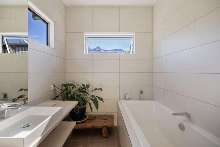 10 Birchdale Place Glenorchy_26