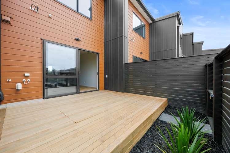 117 Otuwairoa Esplanade Opaheke_15