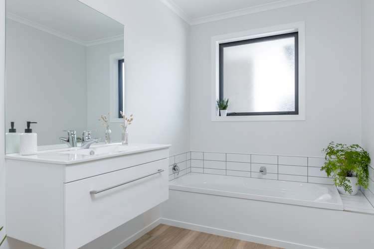 16 Camborne Crescent Blenheim Central_11