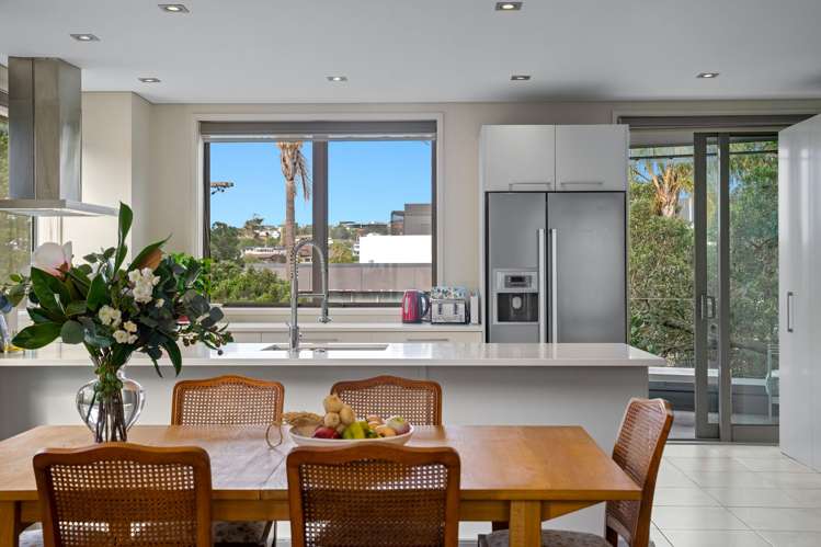 441c Beach Road Mairangi Bay_27