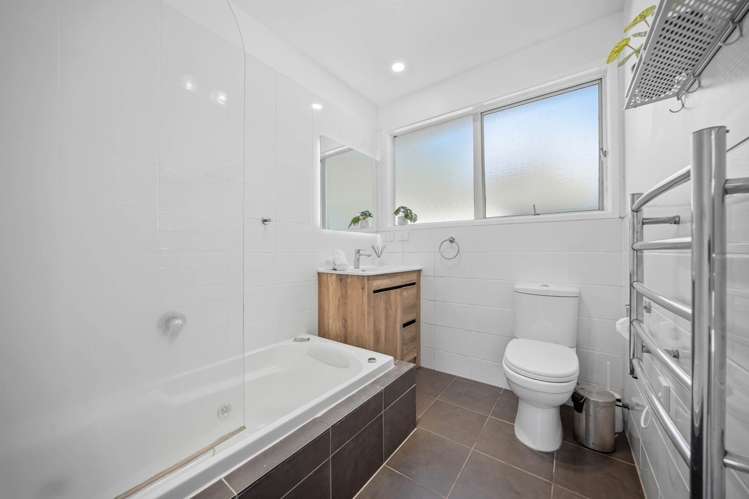1/12 Wanita Place Totara Vale_9