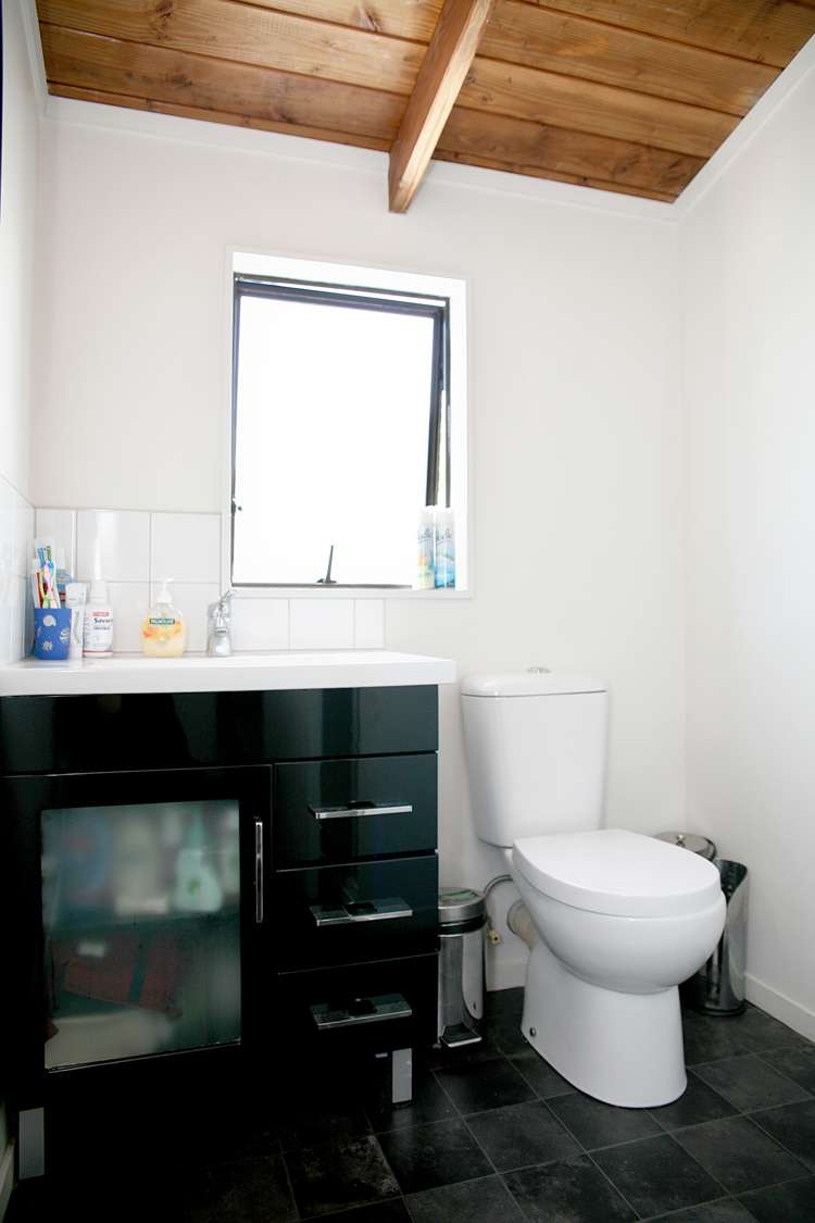 2/55a Maich Road Manurewa_11