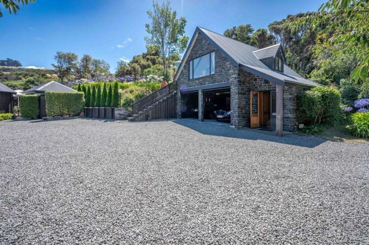 6890 Christchurch Akaroa Road Takamatua_68
