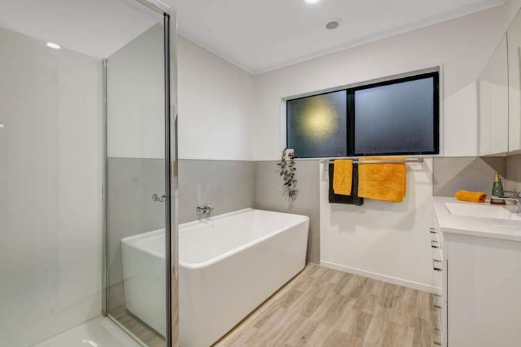 1038a Whangaparaoa Road Tindalls Beach_32