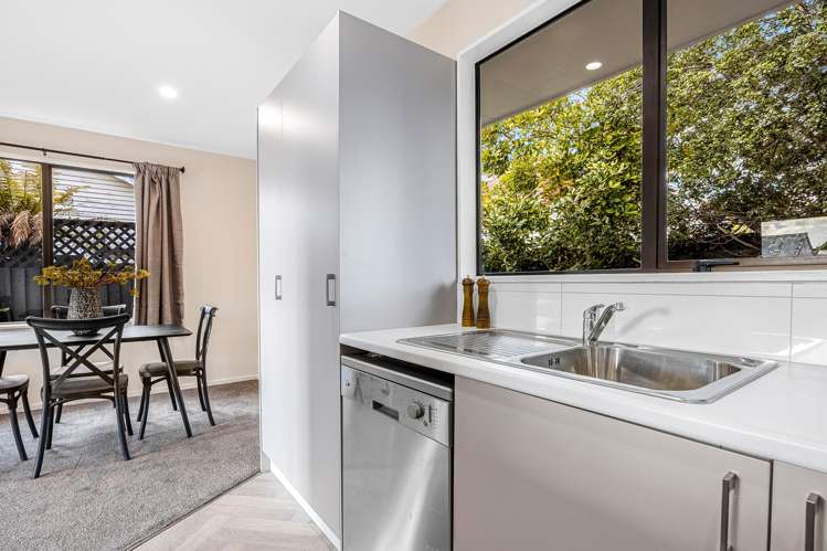 2/51 Tilford Street Woolston_5