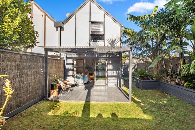 1/98 Owairaka Avenue Mount Albert_11