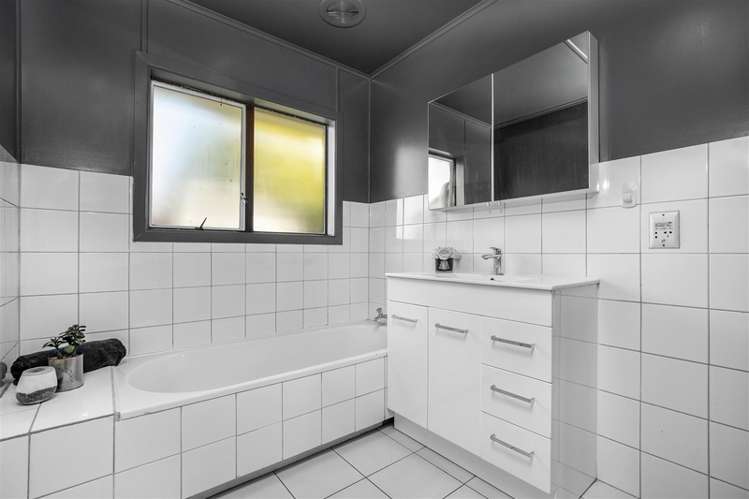 5 Ashby Place Pukekohe_12