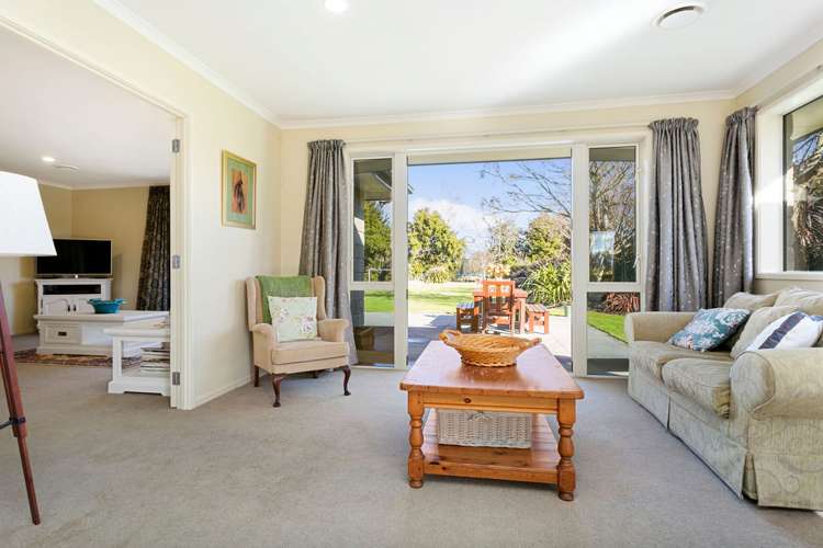 114 Amelia Place Leamington_7