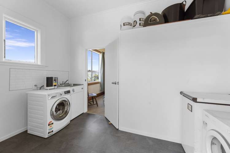 6 Burns Street Port Chalmers_16