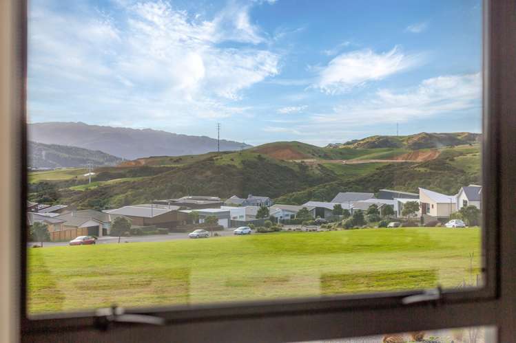 32 Tea Tree Lane Woodridge_17