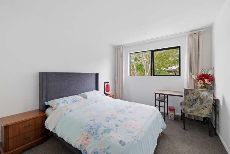 2/11 Brockworth Place Riccarton_6